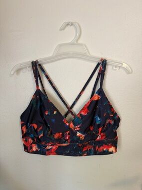 Floral Print Strappy Sports bra in Navy and Red